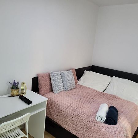 Comfy Guest Apartment Warschau Buitenkant foto